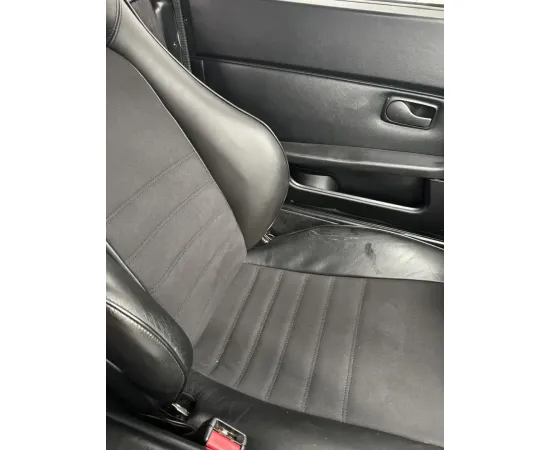 Porsche 944 S2 Cabrio asientos